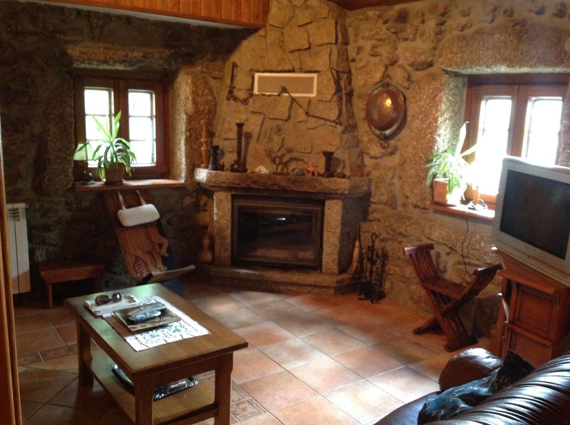 Quinta Do Circo - Serra Da Estrela - Turismo Rural Cortes do Meio Luaran gambar